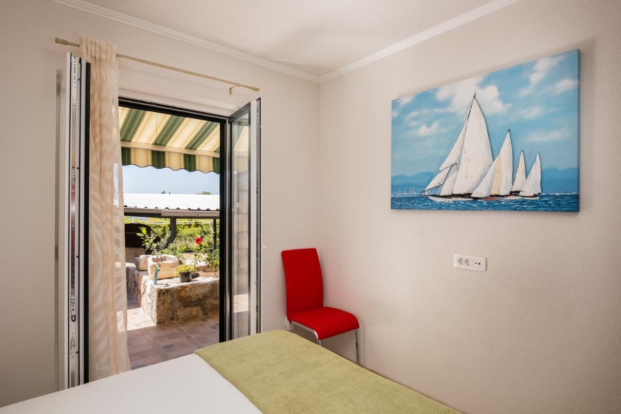 Apartment Pod Nespolom Трстено Екстер'єр фото
